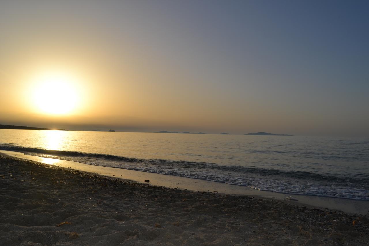 פלטמונה Miramare Struttura Sulla Spiaggia מראה חיצוני תמונה
