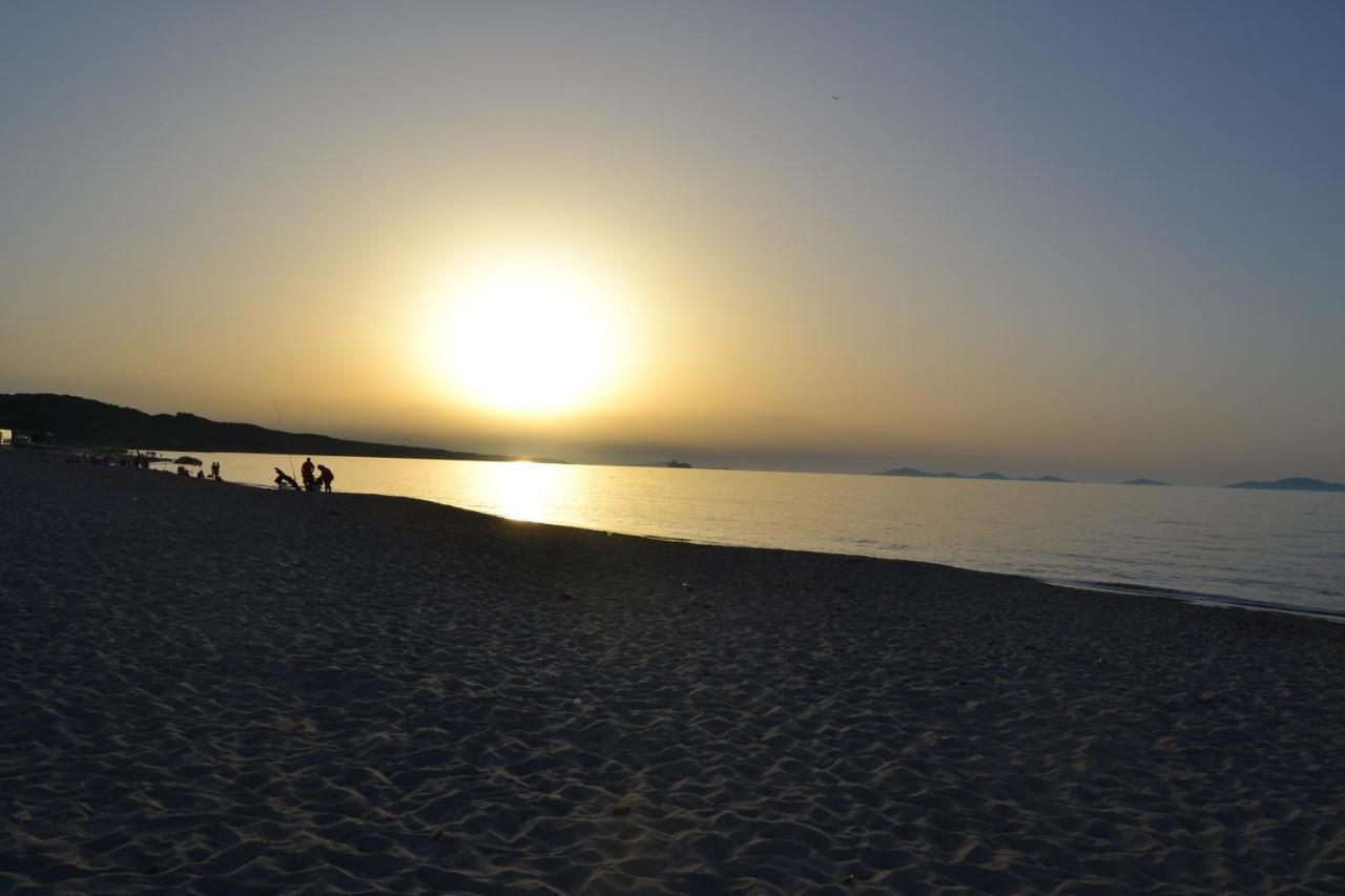 פלטמונה Miramare Struttura Sulla Spiaggia מראה חיצוני תמונה